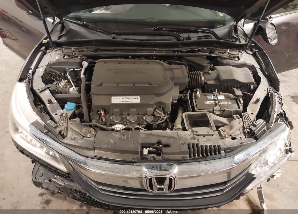 2016 HONDA ACCORD VIN: 1HGCR3F92GA029435
