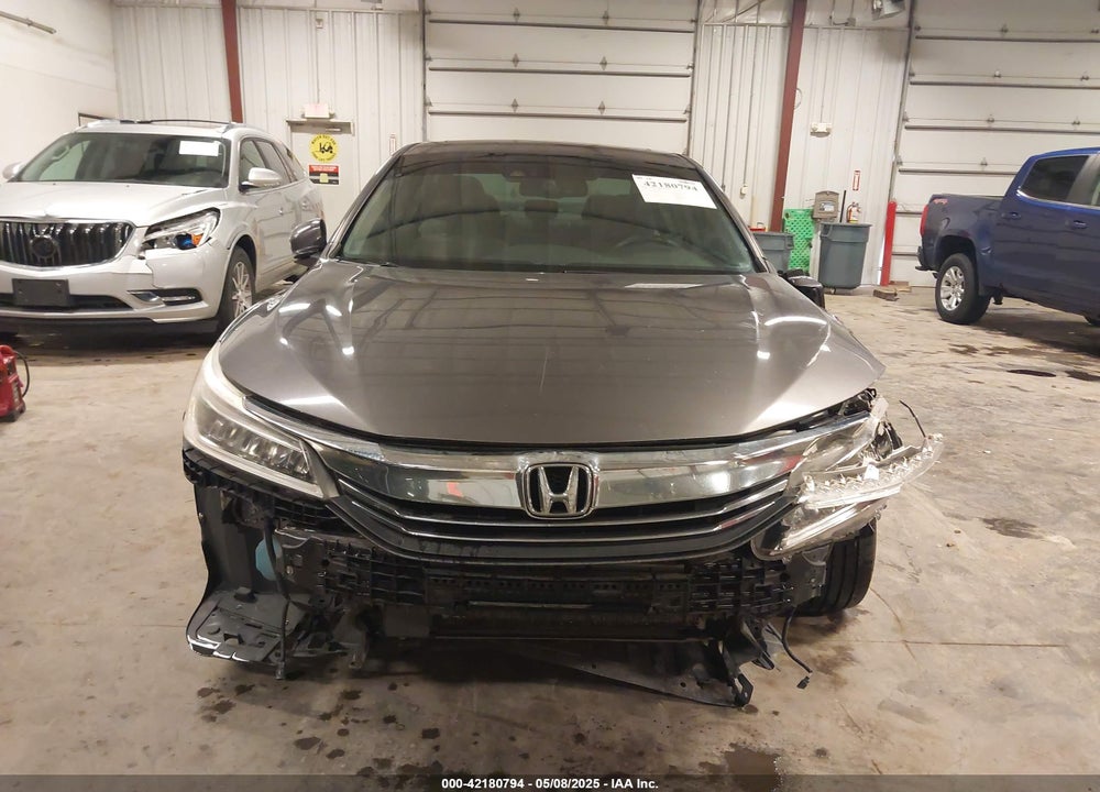 2016 HONDA ACCORD VIN: 1HGCR3F92GA029435