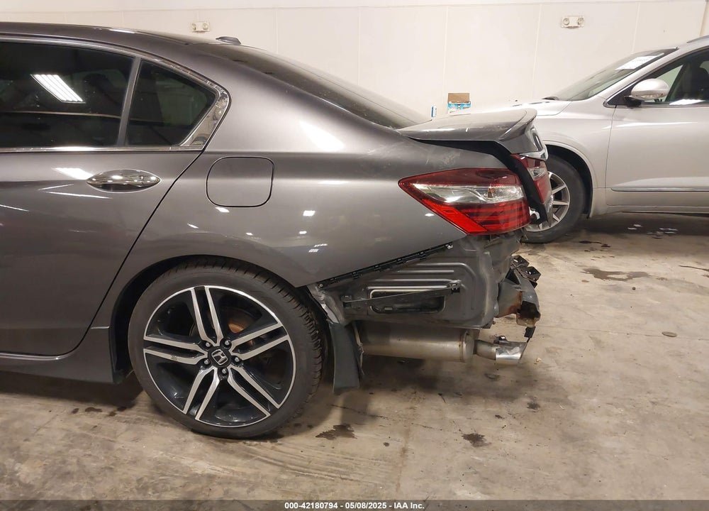 2016 HONDA ACCORD VIN: 1HGCR3F92GA029435