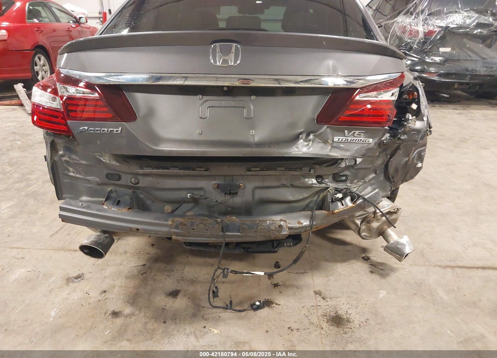 2016 HONDA ACCORD VIN: 1HGCR3F92GA029435