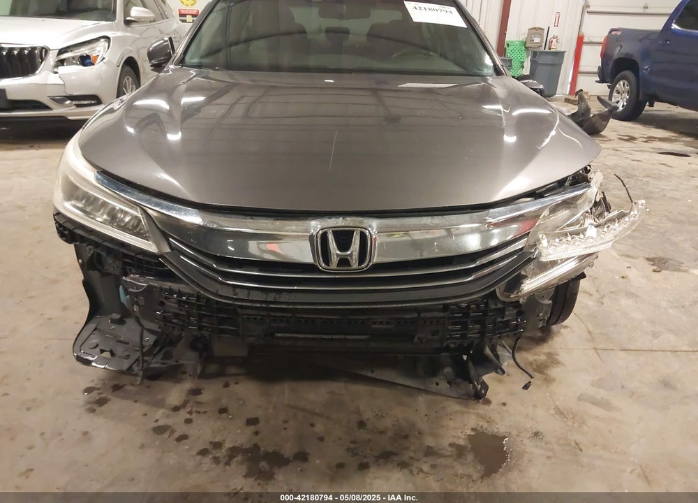 2016 HONDA ACCORD VIN: 1HGCR3F92GA029435