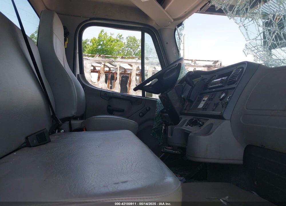2024 FREIGHTLINER M2 106 VIN: 1FVACWFD5RHVE4985