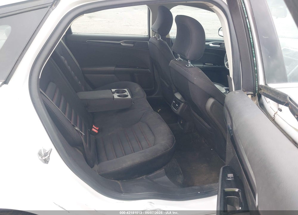 2016 FORD FUSION SE VIN: 3FA6P0HD1GR360780