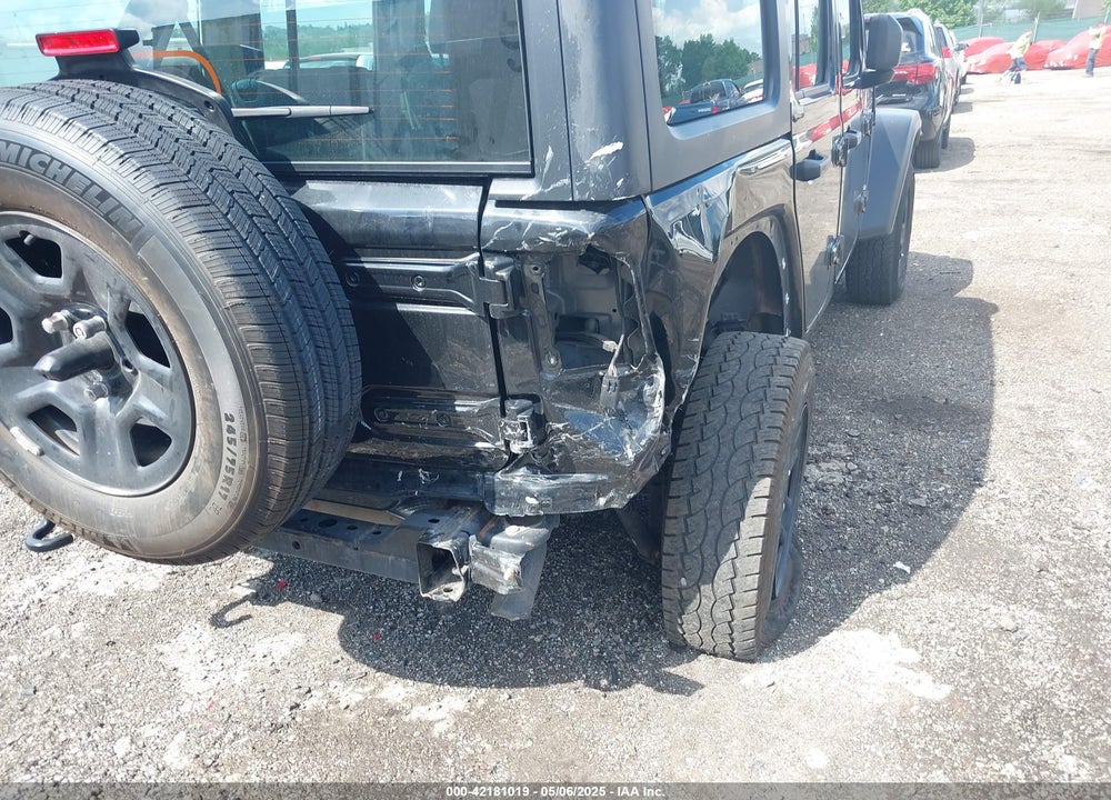 2020 JEEP WRANGLER UNLIMITED SPORT 4X4 VIN: 1C4HJXDN7LW130390