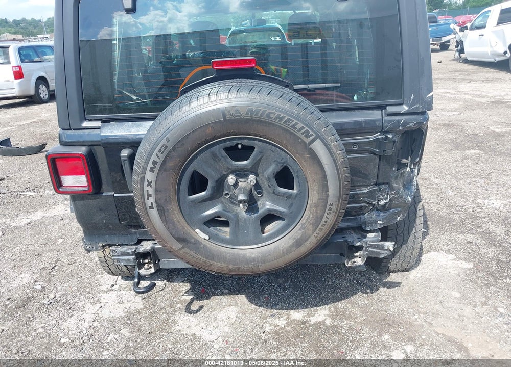 2020 JEEP WRANGLER UNLIMITED SPORT 4X4 VIN: 1C4HJXDN7LW130390