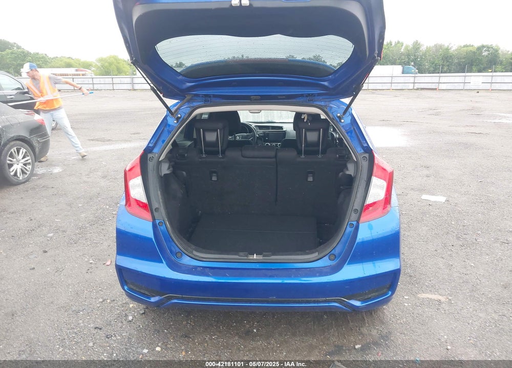 2018 HONDA FIT VIN: 3HGGK5H88JM718508