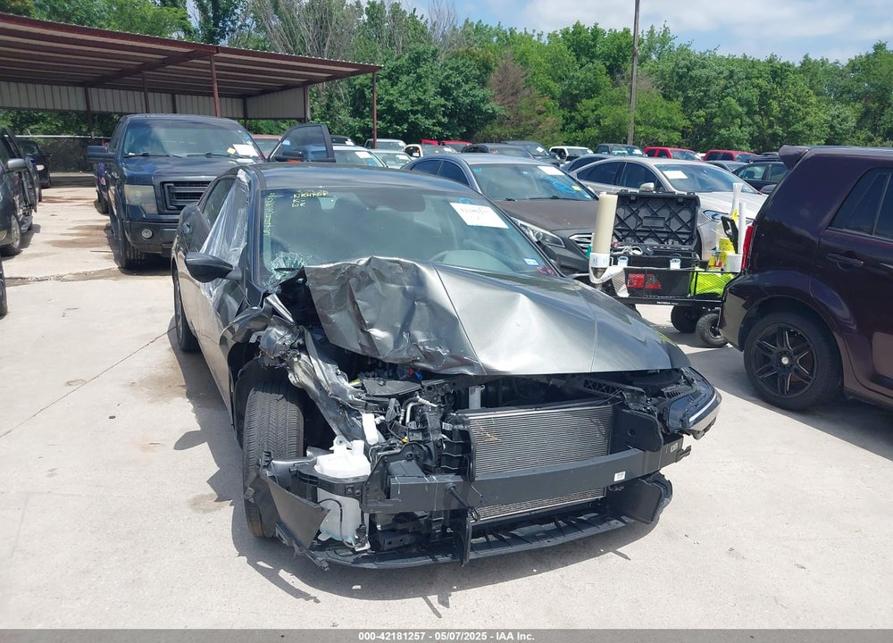 2024 HYUNDAI ELANTRA SEL VIN: KMHLM4DG8RU810526