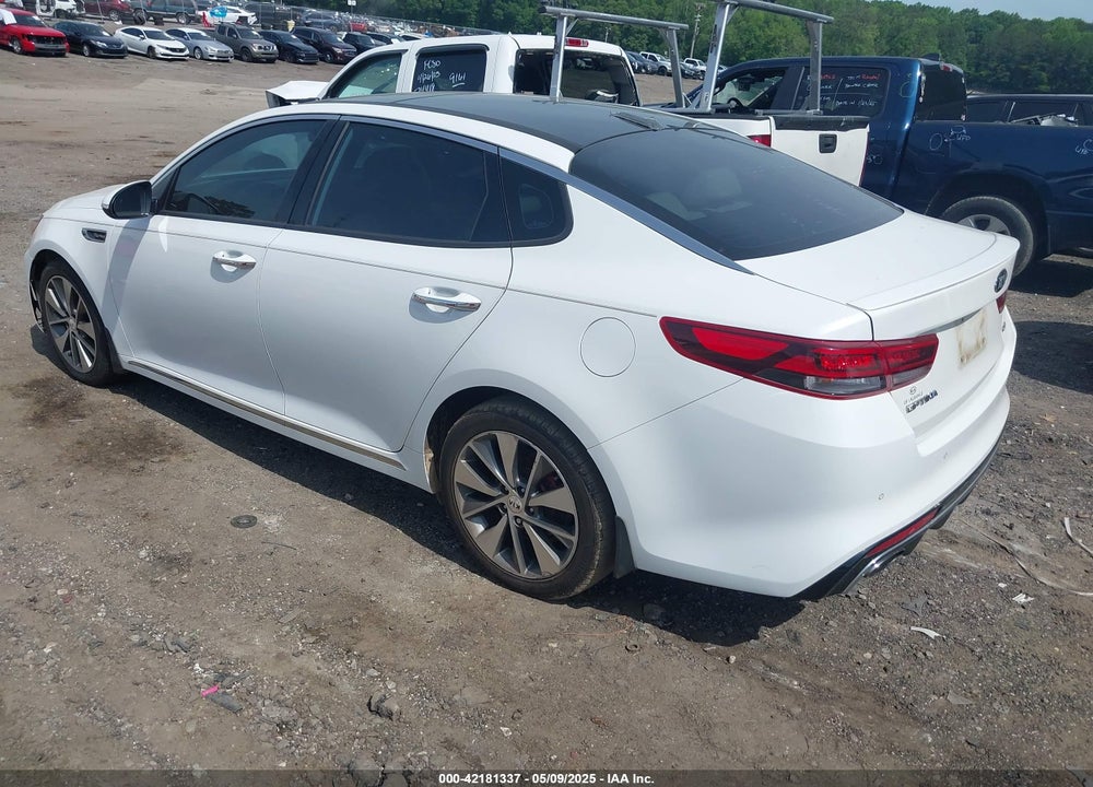 2016 KIA OPTIMA VIN: 5XXGV4L29GG032247