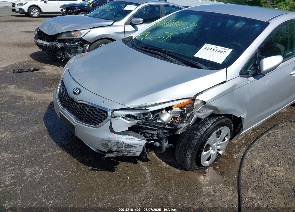 2015 KIA FORTE LX VIN: KNAFX4A68F5427984