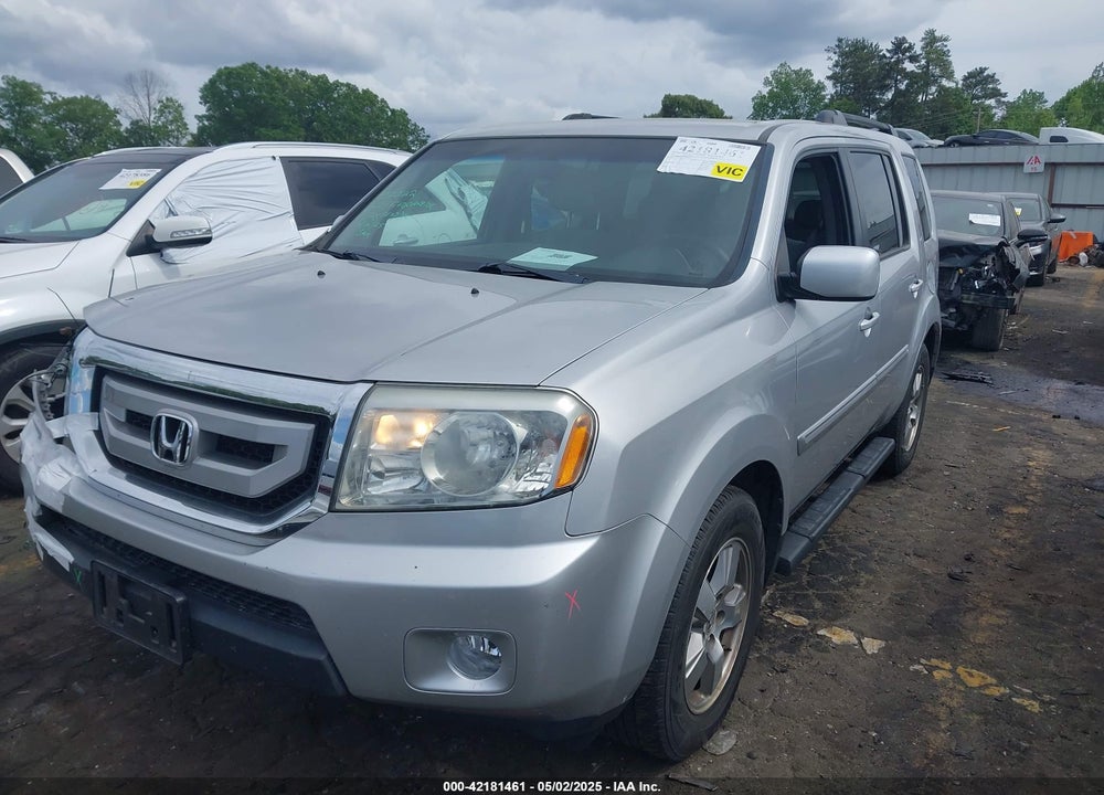 2011 HONDA PILOT VIN: 5FNYF3H43BB003571