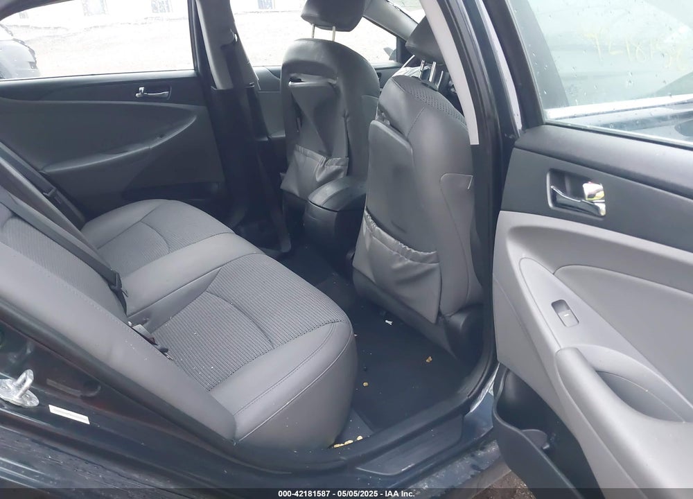 2011 HYUNDAI SONATA VIN: 5NPEC4AC9BH022856