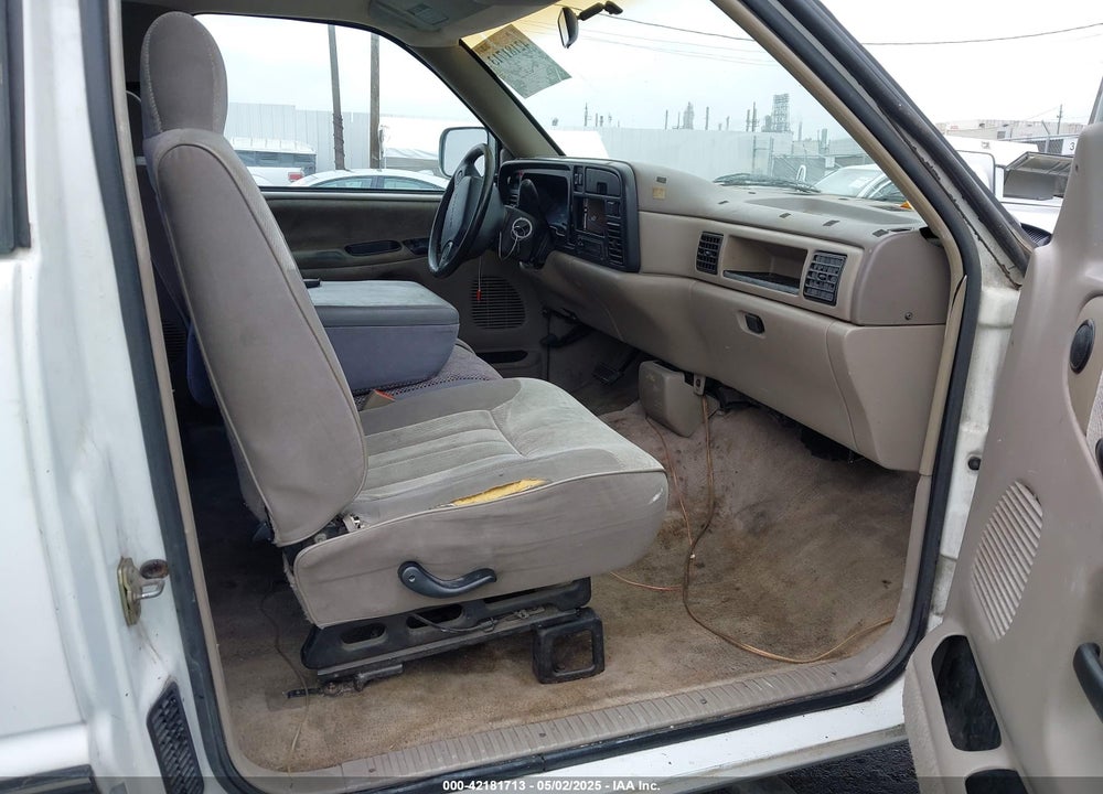 1996 DODGE RAM 1500 VIN: 3B7HC13Y9TG132935