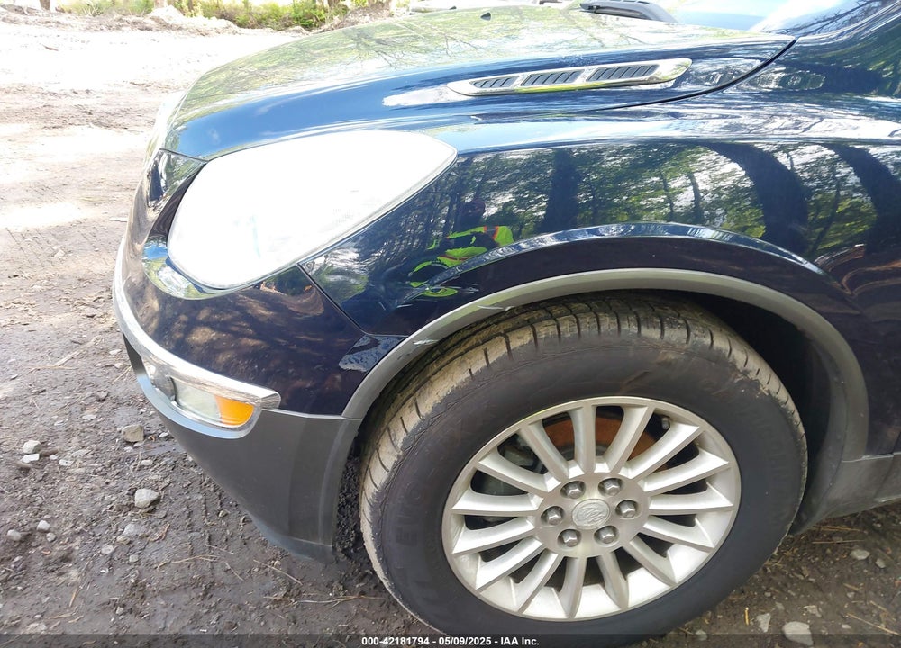 2011 BUICK ENCLAVE VIN: 5GAKRBED6BJ384578