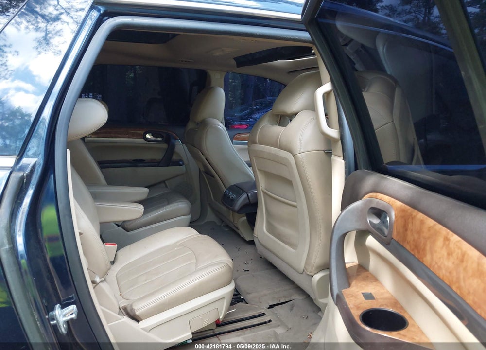 2011 BUICK ENCLAVE VIN: 5GAKRBED6BJ384578