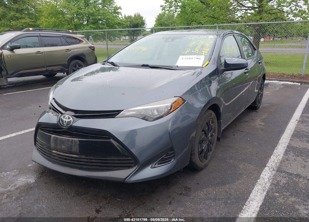 2018 TOYOTA COROLLA LE VIN: 2T1BURHE7JC113386