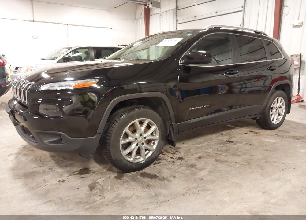 2017 JEEP CHEROKEE VIN: 1C4PJMCB6HD227326