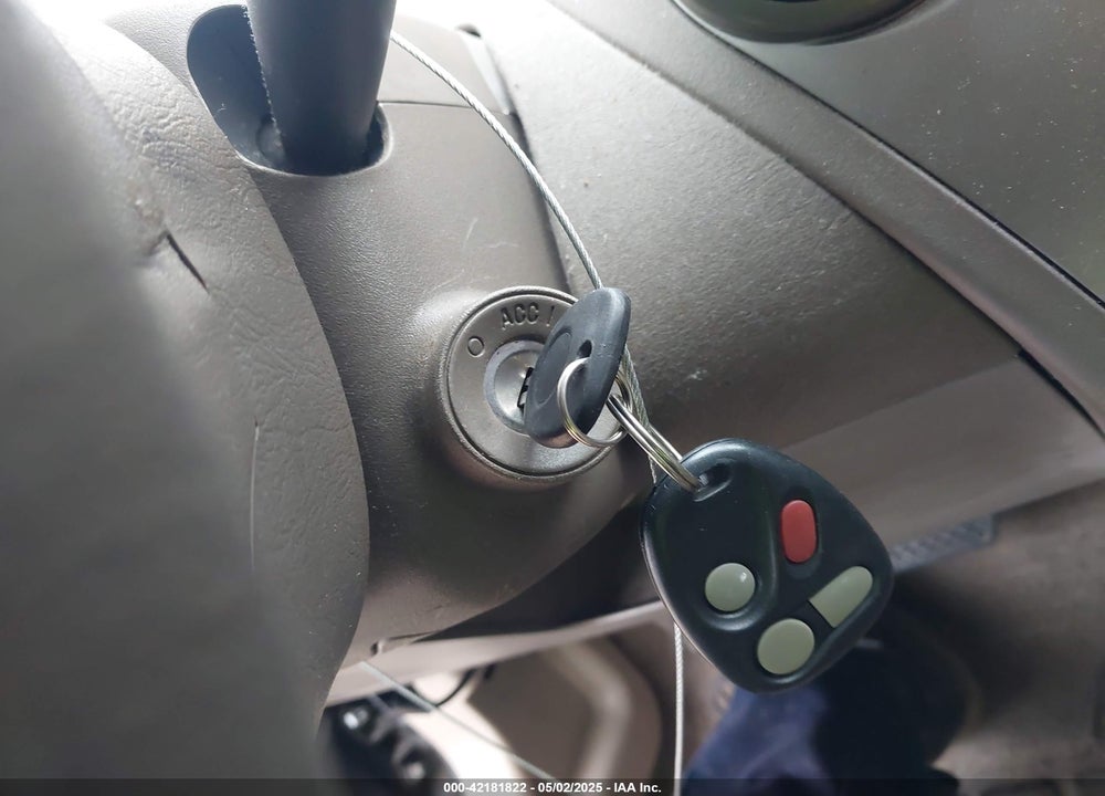 2004 SATURN ION 2 VIN: 1G8AJ52F04Z225112