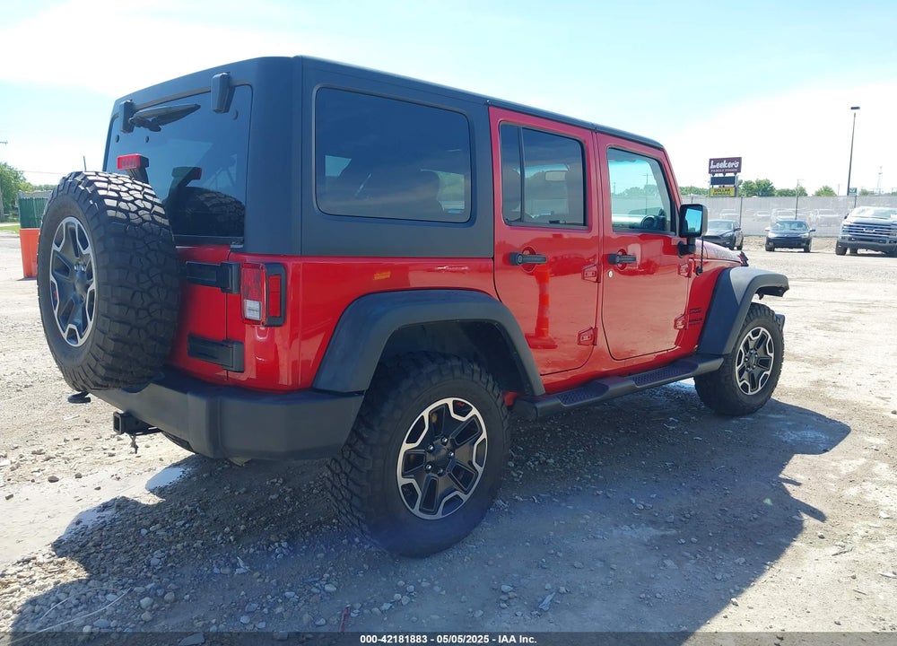 2014 JEEP WRANGLER UNLIMITED SPORT VIN: 1C4BJWDG5EL298213