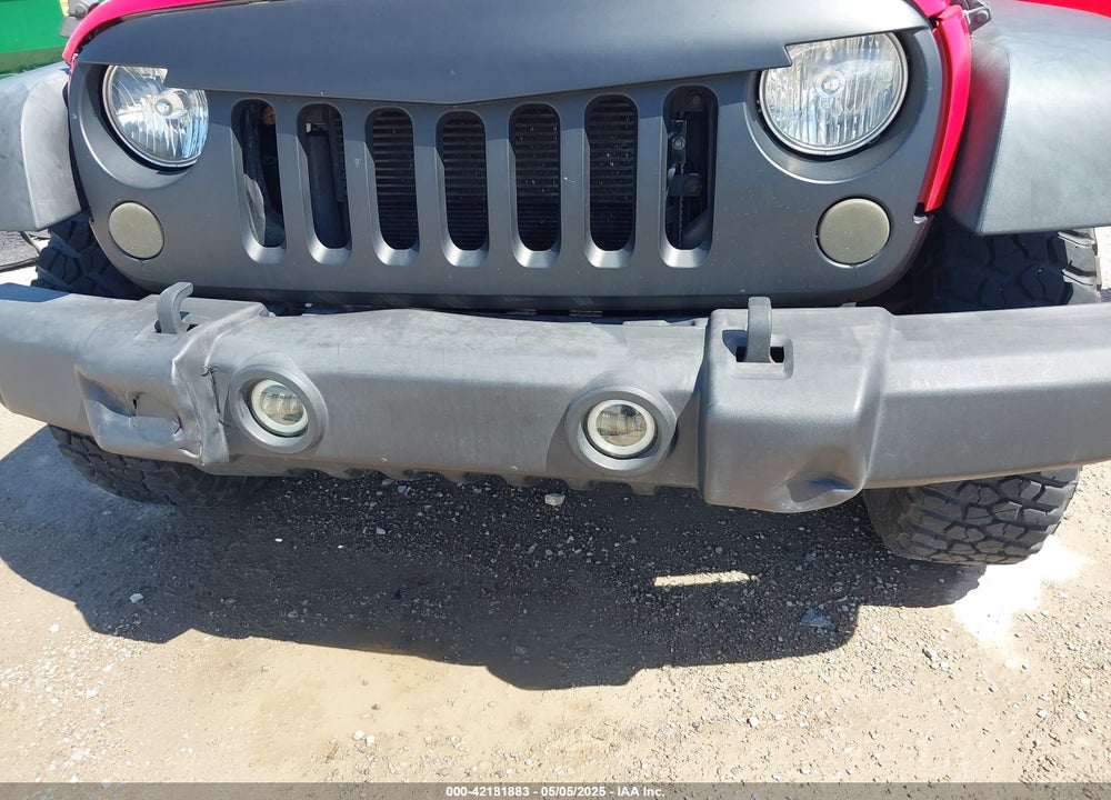 2014 JEEP WRANGLER UNLIMITED SPORT VIN: 1C4BJWDG5EL298213