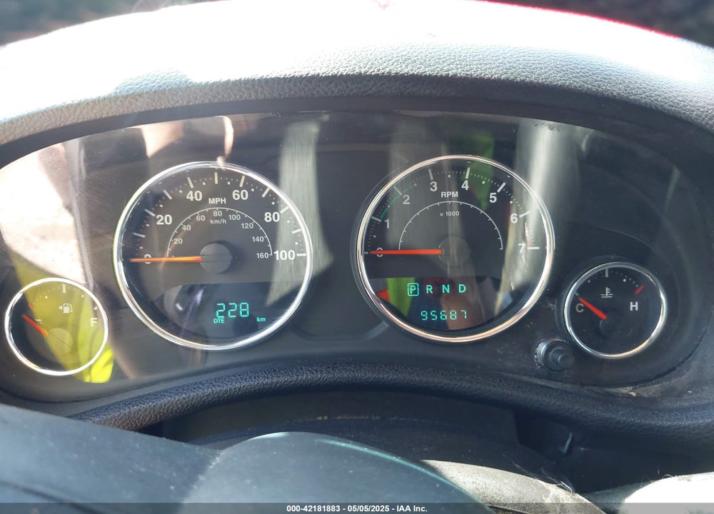 2014 JEEP WRANGLER UNLIMITED SPORT VIN: 1C4BJWDG5EL298213