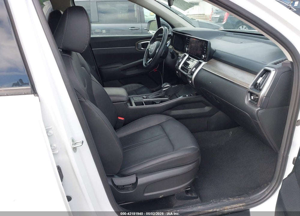 2022 KIA SORENTO VIN: 5XYRLDLC4NG149640
