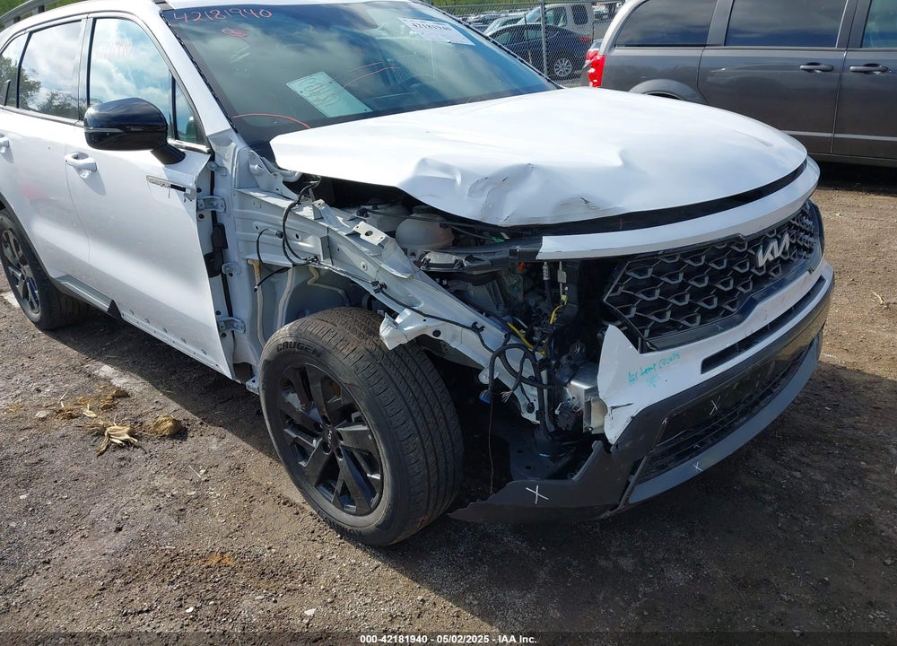 2022 KIA SORENTO VIN: 5XYRLDLC4NG149640