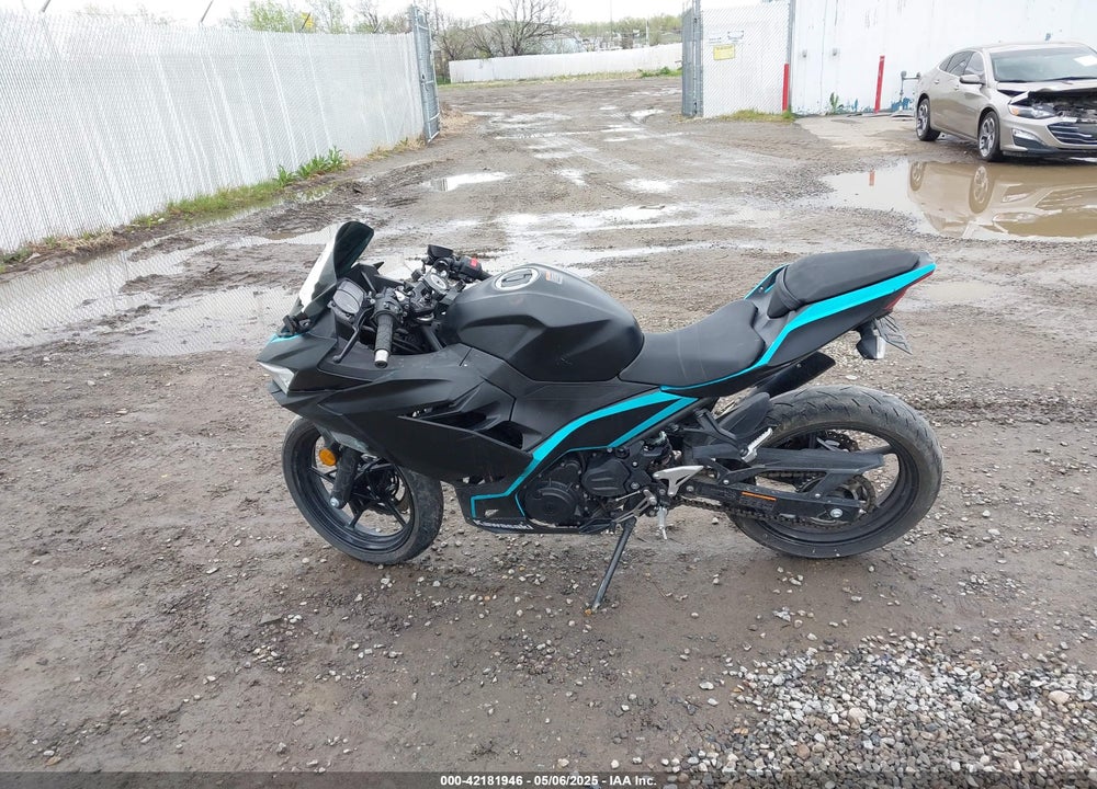 2019 KAWASAKI EX400 VIN: JKAEXKG18KDA32974