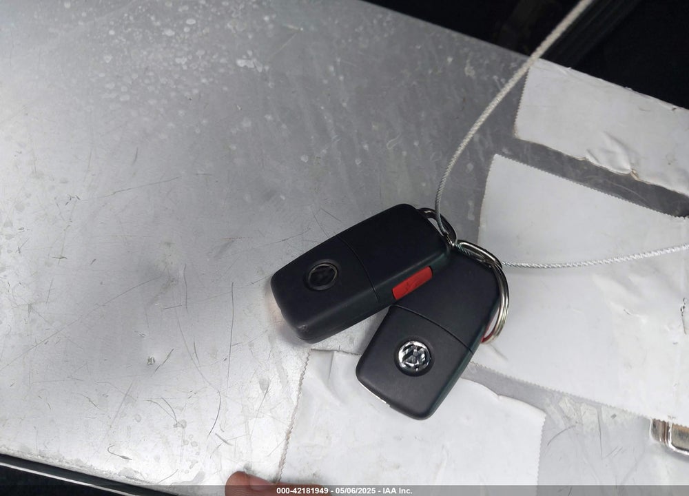 2013 VOLKSWAGEN BEETLE VIN: 3VWJL7ATXDM632968