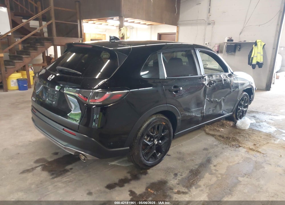 2024 HONDA HR-V VIN: 3CZRZ2H54RM774085