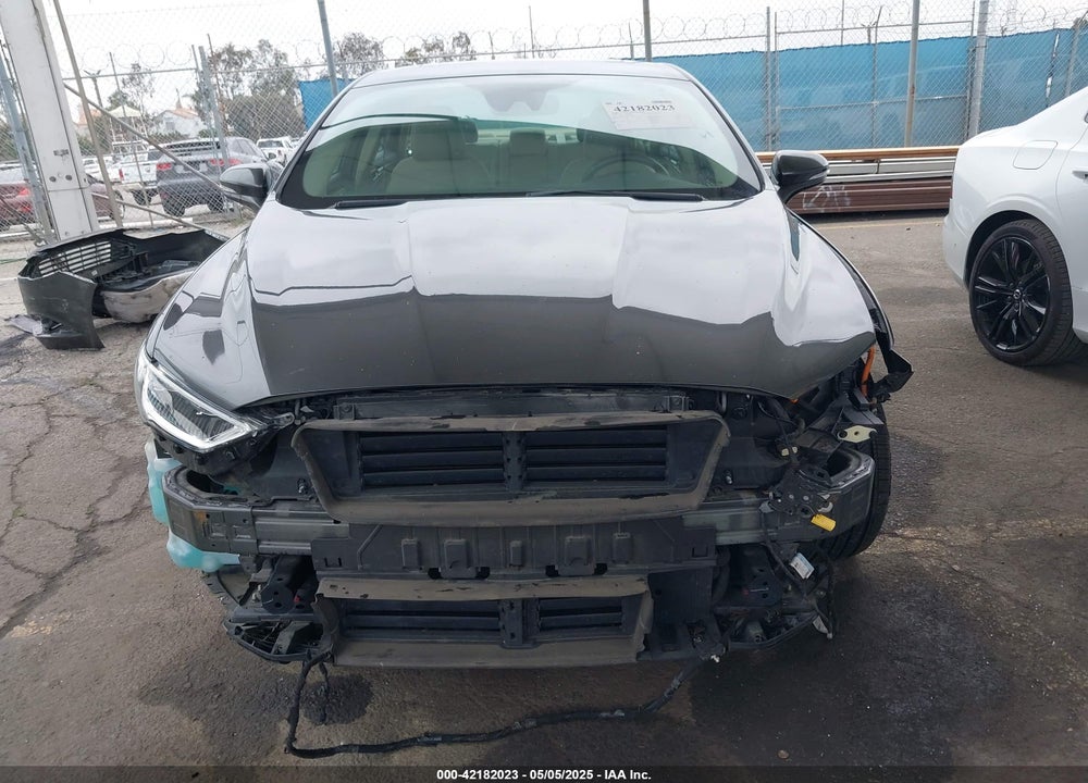 2018 FORD FUSION ENERGI SE LUXURY VIN: 3FA6P0PU8JR123440