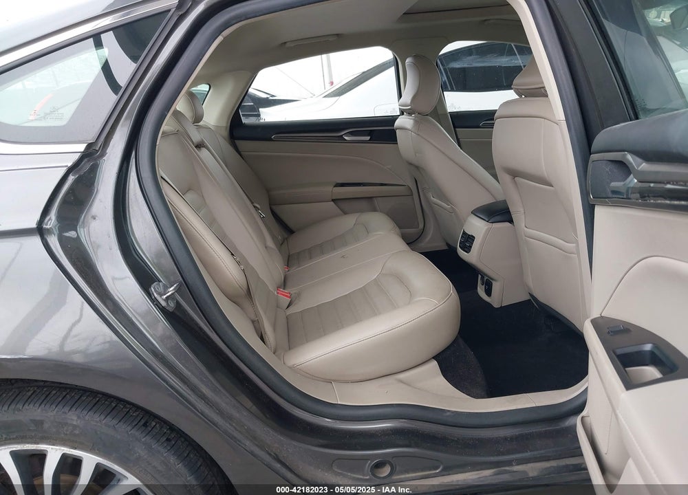 2018 FORD FUSION ENERGI SE LUXURY VIN: 3FA6P0PU8JR123440