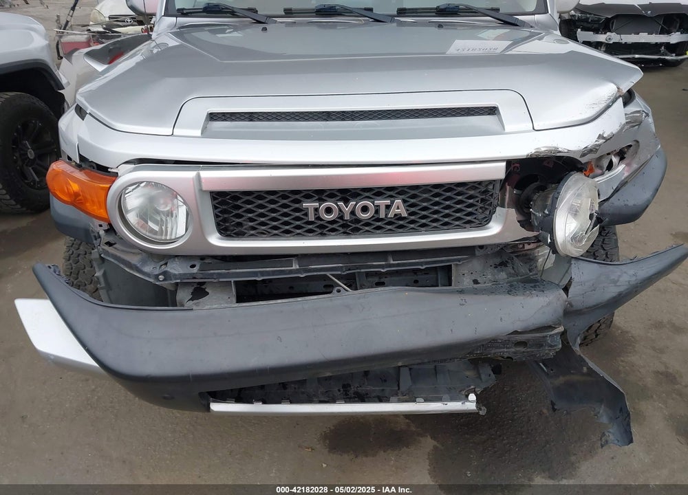 2008 TOYOTA FJ CRUISER VIN: JTEBU11F08K043464