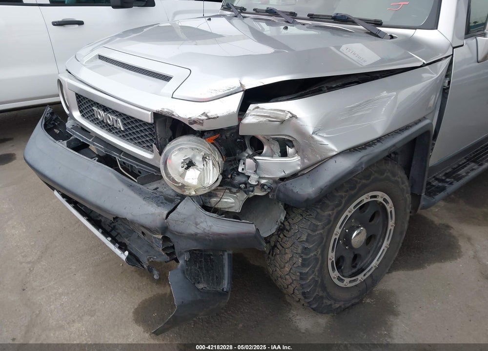 2008 TOYOTA FJ CRUISER VIN: JTEBU11F08K043464