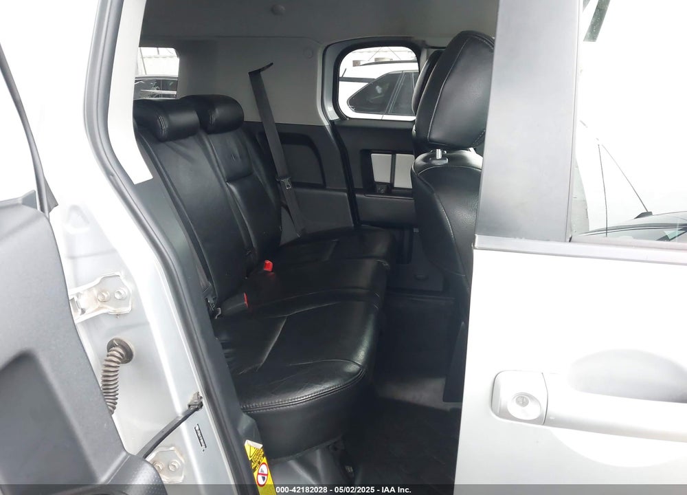 2008 TOYOTA FJ CRUISER VIN: JTEBU11F08K043464
