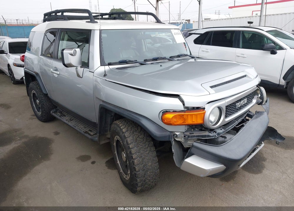 2008 TOYOTA FJ CRUISER VIN: JTEBU11F08K043464