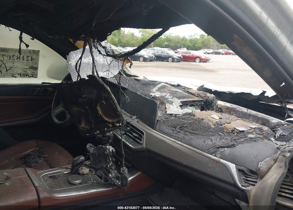 2019 BMW X5 VIN: 5UXJU2C5XKLN64637