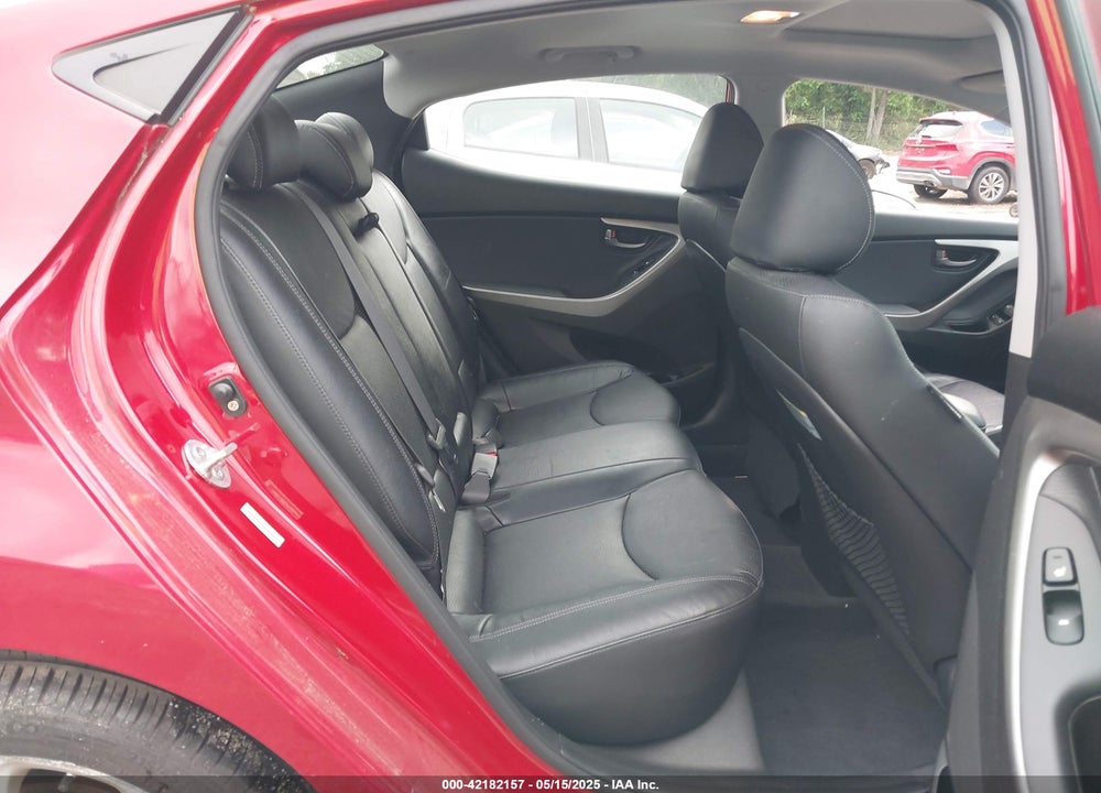 2013 HYUNDAI ELANTRA VIN: KMHDH4AE3DU940377