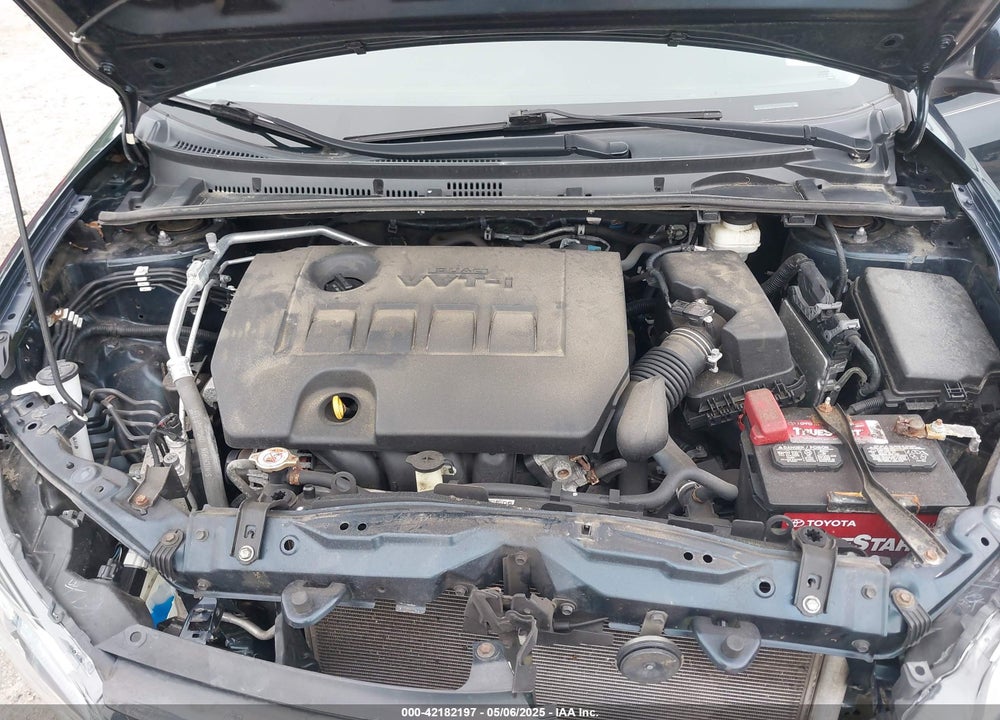 2019 TOYOTA COROLLA LE VIN: 2T1BURHE2KC125981