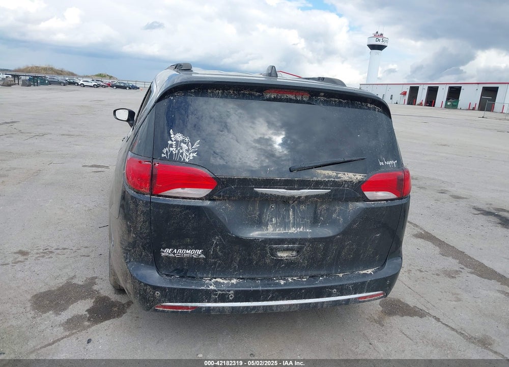 2017 CHRYSLER PACIFICA TOURING L VIN: 2C4RC1BG5HR777080