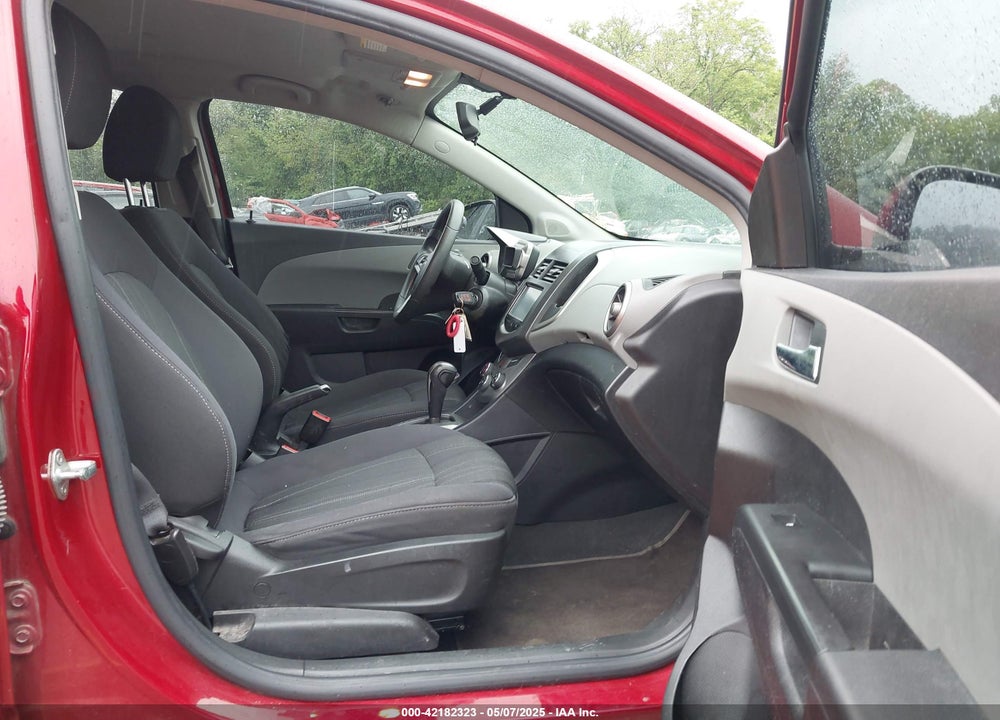 2014 CHEVROLET SONIC VIN: 1G1JC5SB8E4231275