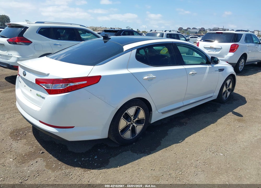 2013 KIA OPTIMA HYBRID VIN: KNAGM4AD8D5057788