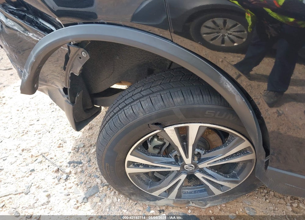 2019 NISSAN ROGUE SV VIN: JN8AT2MV6KW379829