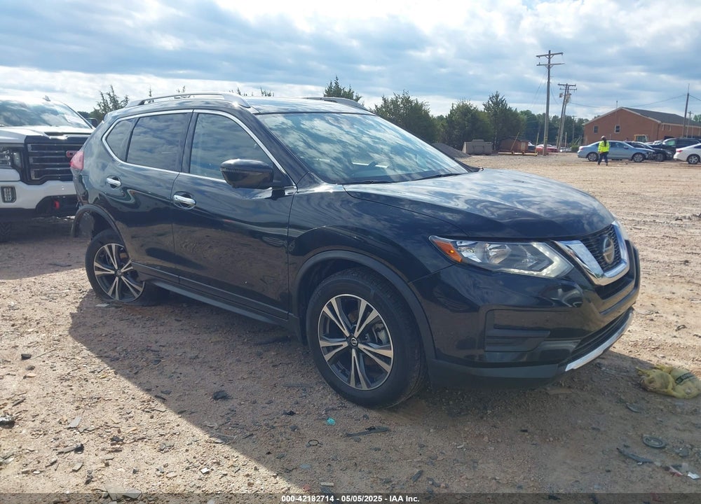 2019 NISSAN ROGUE SV VIN: JN8AT2MV6KW379829