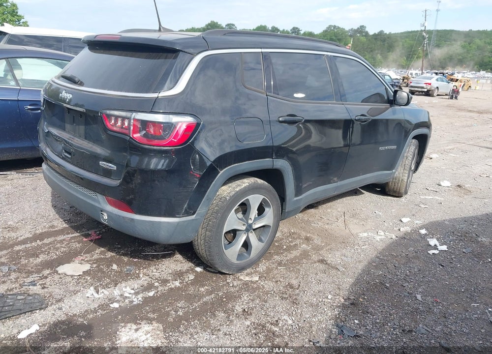 2018 JEEP COMPASS LATITUDE FWD VIN: 3C4NJCBB8JT124640