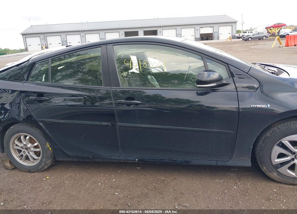 2017 TOYOTA PRIUS VIN: JTDKARFU3H3044024