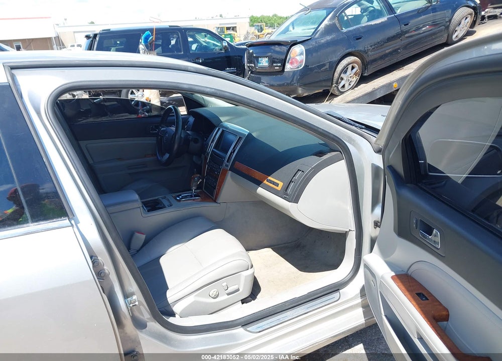 2008 CADILLAC STS V8 VIN: 1G6DC67A280105406