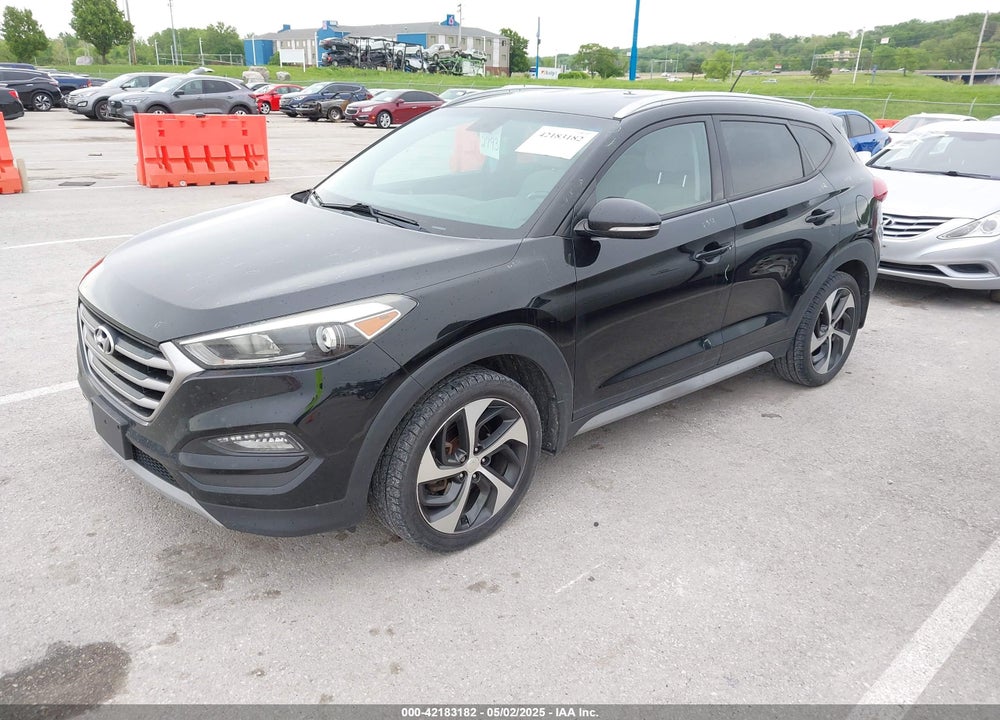 2017 HYUNDAI TUCSON VIN: KM8J3CA22HU402793