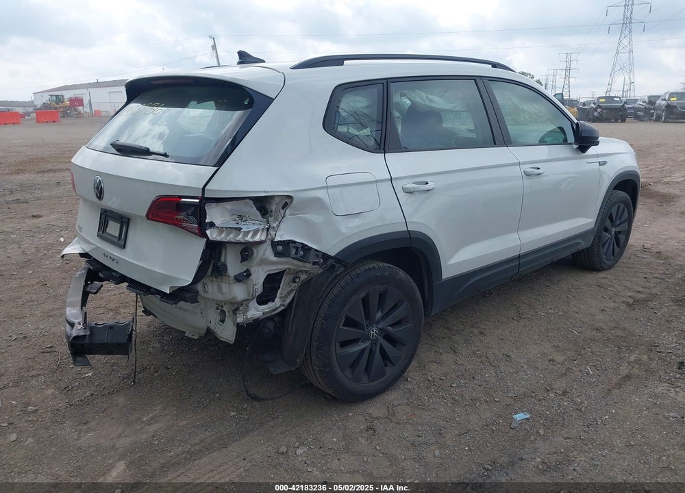 2022 VOLKSWAGEN TAOS VIN: 3VVDX7B26NM002328