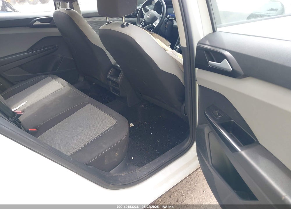 2022 VOLKSWAGEN TAOS VIN: 3VVDX7B26NM002328