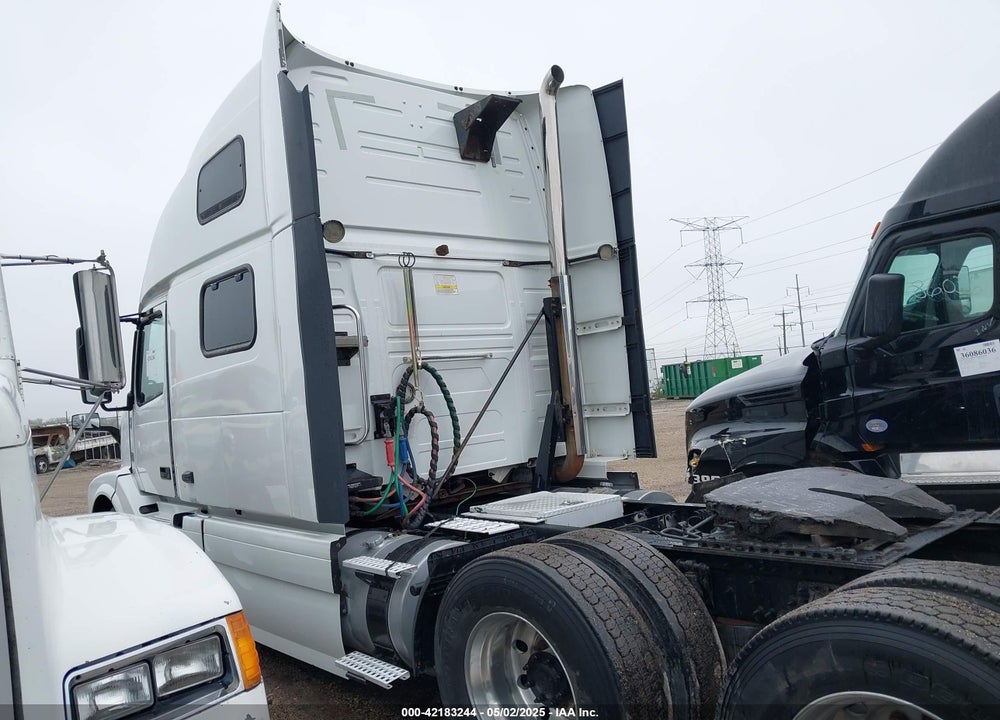 2016 VOLVO VN VNL VIN: 4V4NC9EH3GN939936